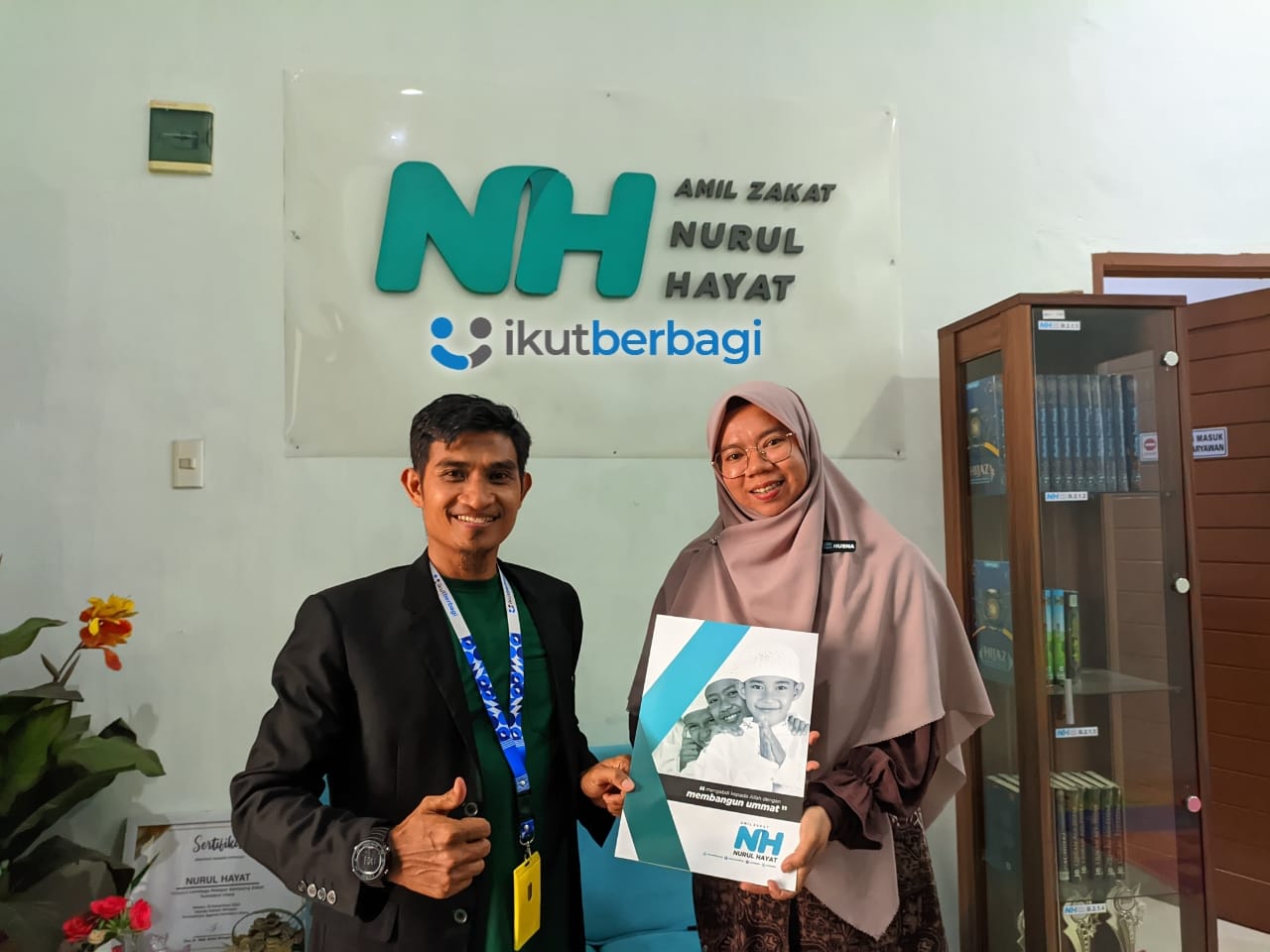 Bantuan sekolah Anak Dhuafa Kaki Gunung